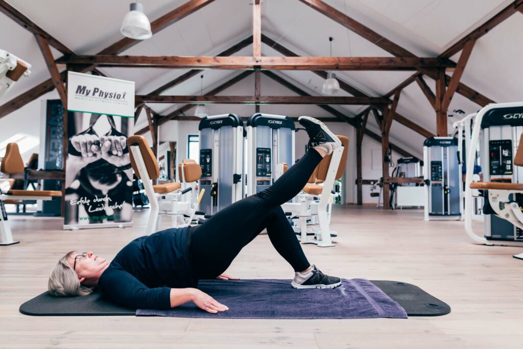 Endposition Schulterbrücke mit Beinstrecken Endposition Schulterbrücke mit Beinstrecken